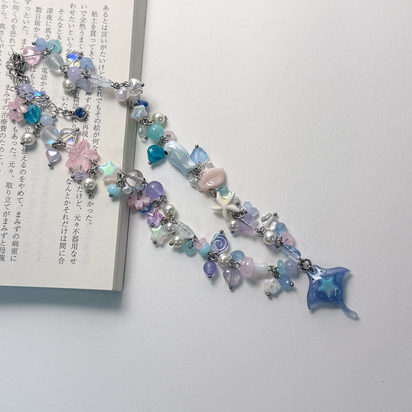 Ray of pastel Sea beads necklace