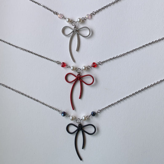 Bow beads necklace