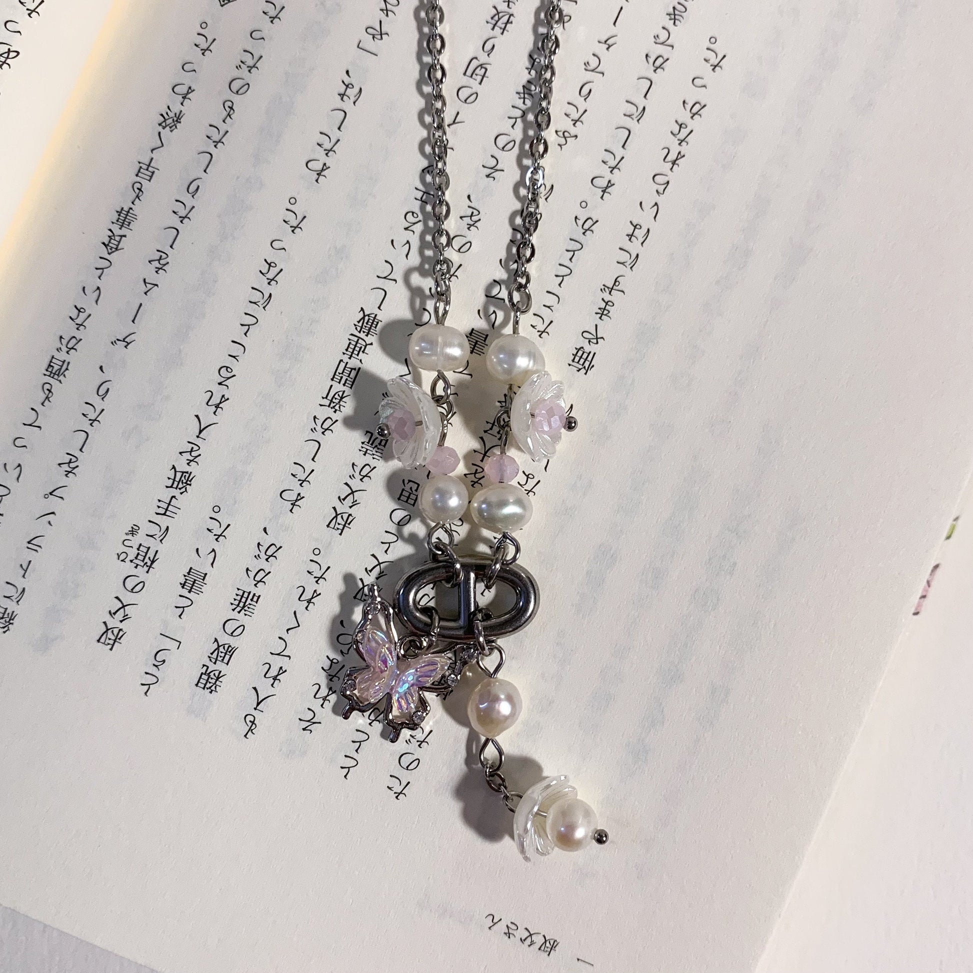 Beads necklace
